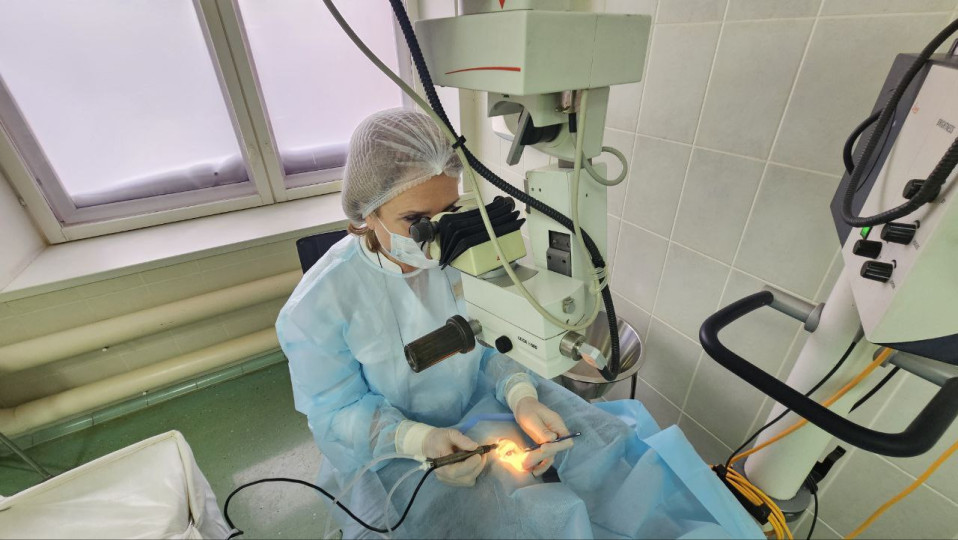 Плановое переоснащение в операционной офтальмологического отделения областной больницы