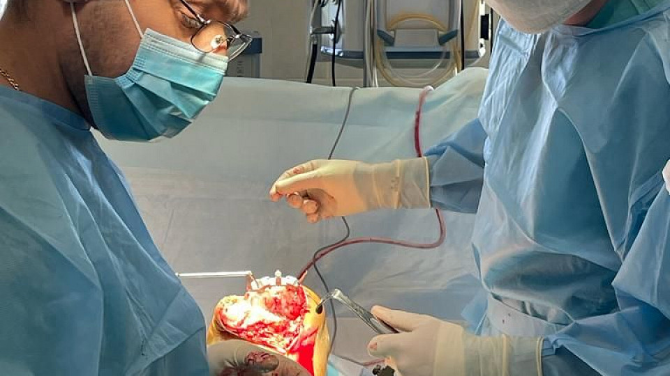 Ортопеды областной больницы стали применять навигационную стойку при операциях