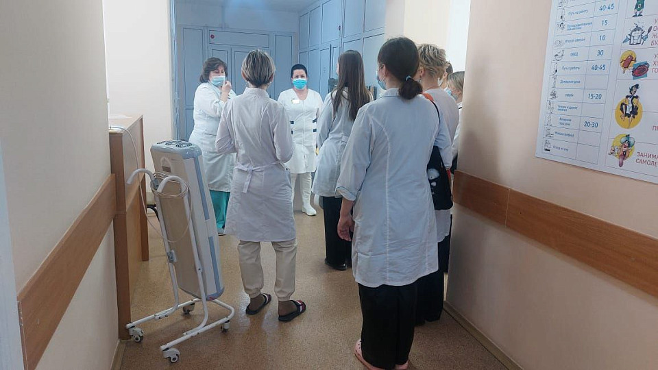Студенты 2 курса Тульского областного медицинского колледжа (ТОМК) получили  уникальную возможность заглянуть за кулисы областной больницы