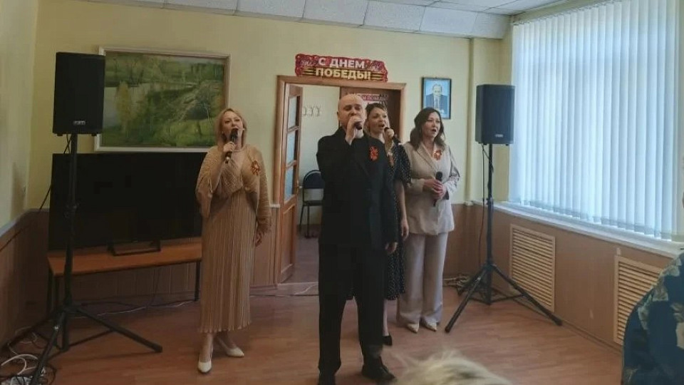 Сегодня вся наша страна отмечает День Победы.