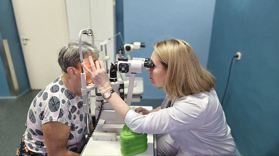 Плановое переоснащение в операционной офтальмологического отделения областной больницы