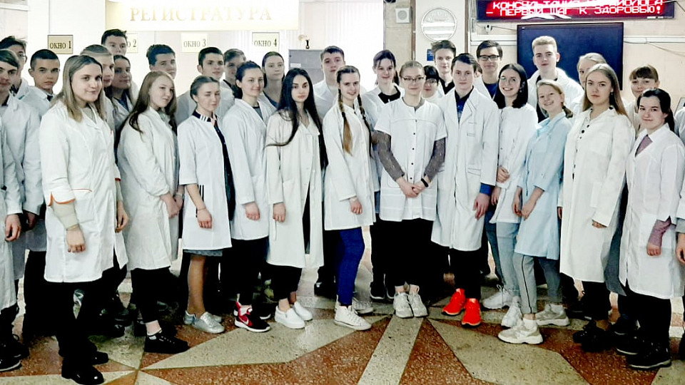 14 марта 2020 состоялся "День открытых дверей" в клинико-диагностическом центре для учащихся 10 медицинских классов школ города.