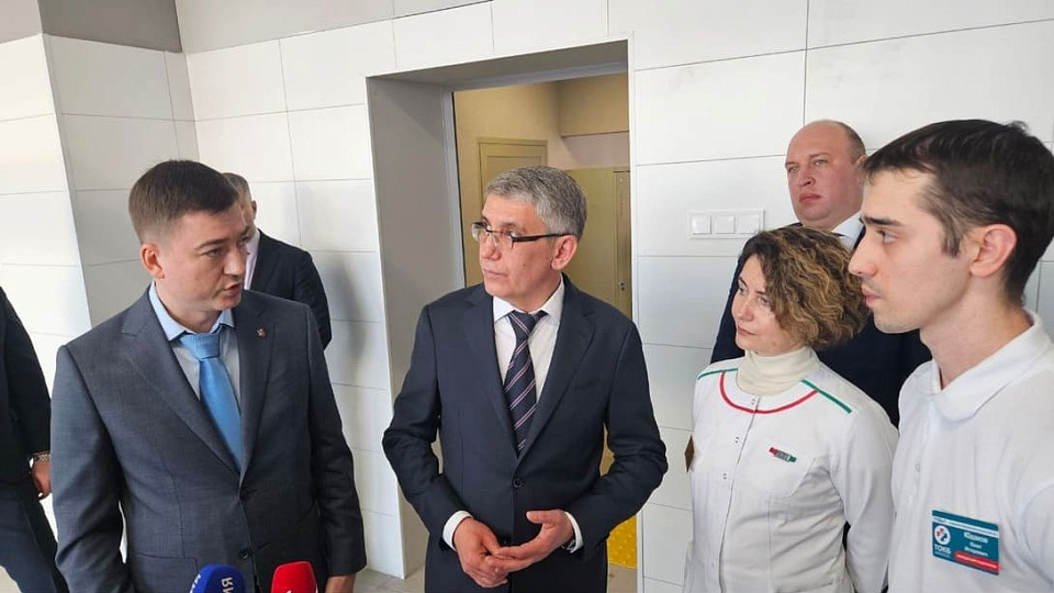 Губернатор Тульской области Дмитрий Вячеславович Миляев посетил с рабочим визитом Госпиталь ветеранов войн и труда